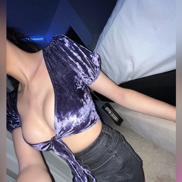 DOLLSKILL CURRENT MOOD VELVET WRAP TOP [NEW W TAGS] - Picture 3 of 11
